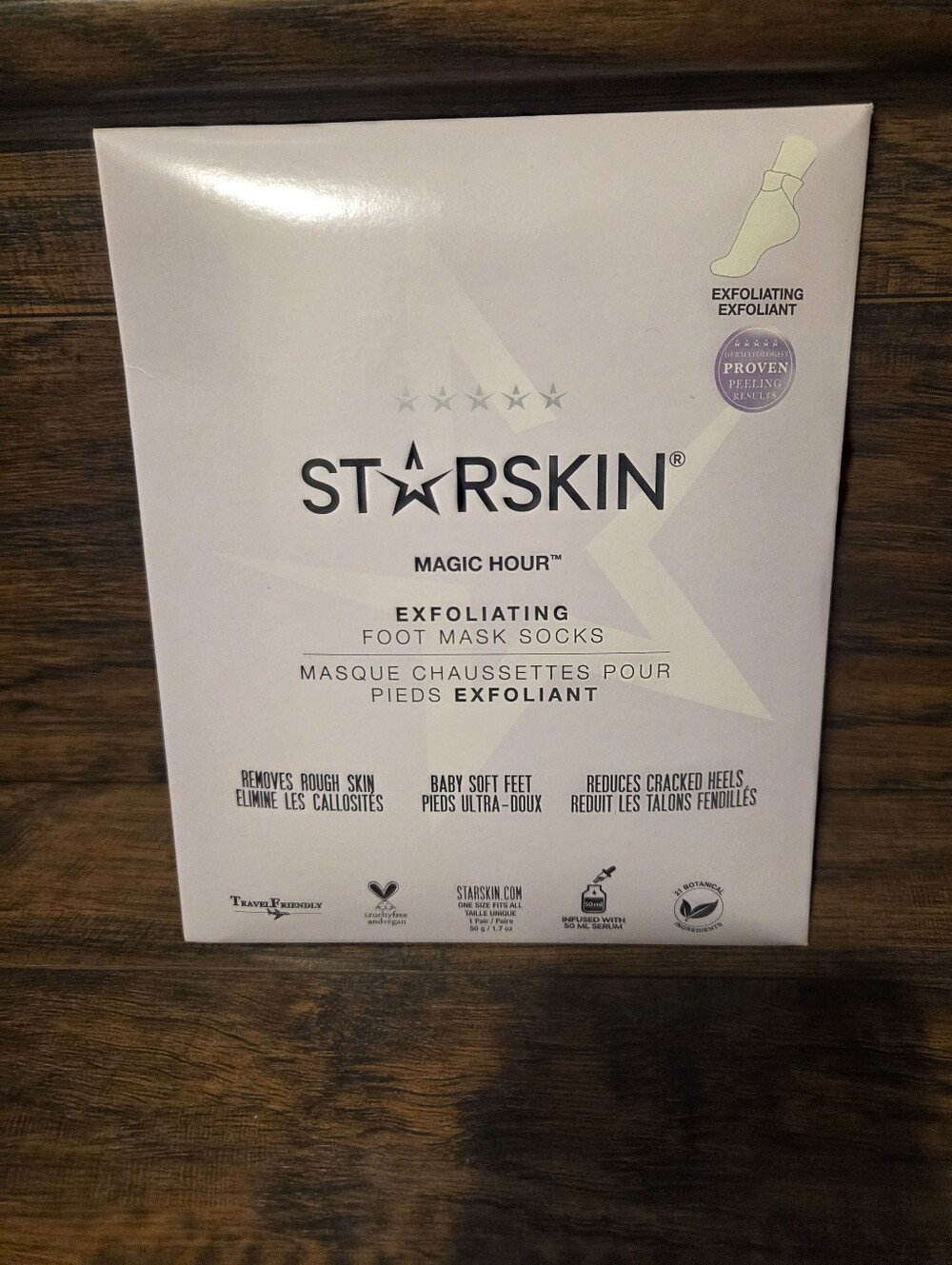 STARSKIN Magic Hour™ Exfoliating Foot Mask Socks